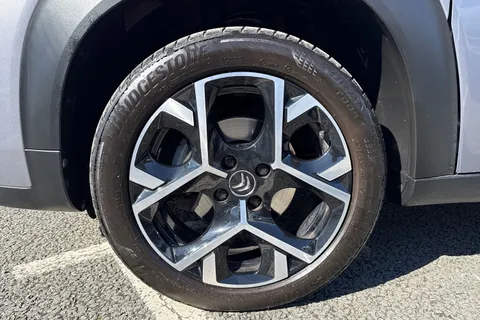 YT22OVZ Citroën C3 Aircross 1.2 PureTech Shine Plus Euro 6 (s/s) 5dr Thumbnail #12