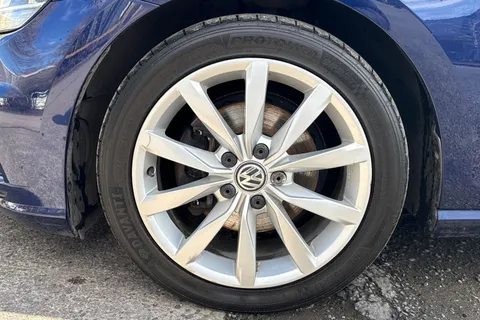 10 of 40 for VOLKSWAGEN GOLF 1.5 TSI EVO 150 GT 5dr DSG