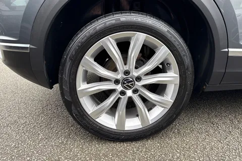 AU21VBC Volkswagen T-Roc 1.5 TSI EVO SEL 5dr DSG Thumbnail #12