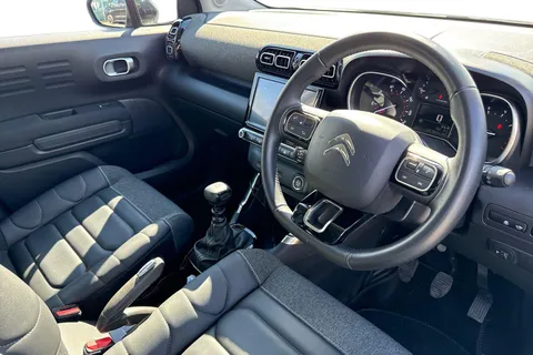 YT22OVZ Citroën C3 Aircross 1.2 PureTech Shine Plus Euro 6 (s/s) 5dr Thumbnail #14