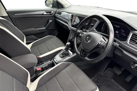AU21VBC Volkswagen T-Roc 1.5 TSI EVO SEL 5dr DSG Thumbnail #15