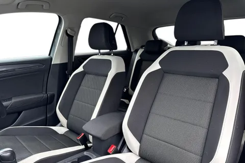 AU21VBC Volkswagen T-Roc 1.5 TSI EVO SEL 5dr DSG Thumbnail #17