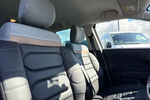 YT22OVZ Citroën C3 Aircross 1.2 PureTech Shine Plus Euro 6 (s/s) 5dr Thumbnail #24