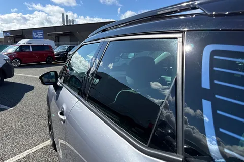 YT22OVZ Citroën C3 Aircross 1.2 PureTech Shine Plus Euro 6 (s/s) 5dr Thumbnail #33