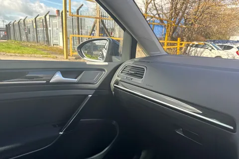 30 of 40 for VOLKSWAGEN GOLF 1.5 TSI EVO 150 GT 5dr DSG