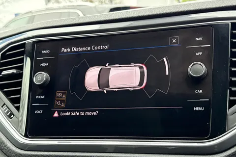 AU21VBC Volkswagen T-Roc 1.5 TSI EVO SEL 5dr DSG Thumbnail #32