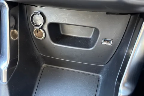 YT22OVZ Citroën C3 Aircross 1.2 PureTech Shine Plus Euro 6 (s/s) 5dr Thumbnail #37