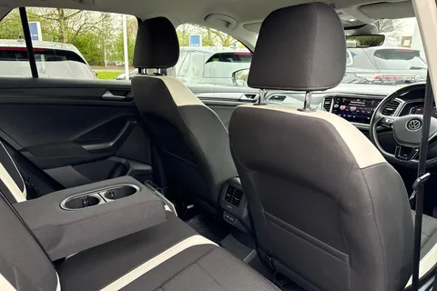 AU21VBC Volkswagen T-Roc 1.5 TSI EVO SEL 5dr DSG Thumbnail #35
