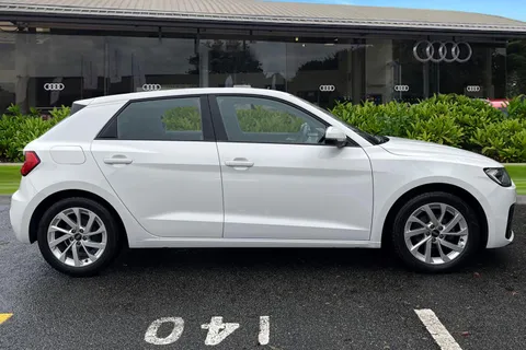 3 of 45 for Audi A1 Sport 25 TFSI 95 PS 5-speed