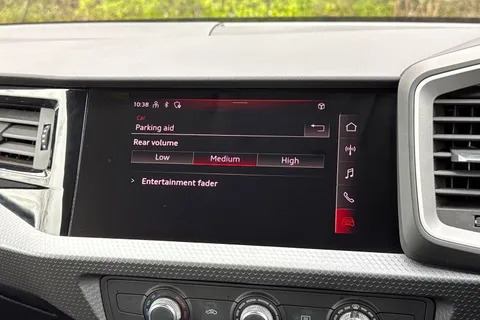 29 of 45 for Audi A1 Sport 25 TFSI 95 PS 5-speed