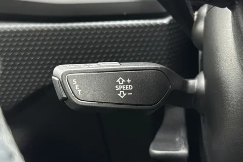 34 of 45 for Audi A1 Sport 25 TFSI 95 PS 5-speed