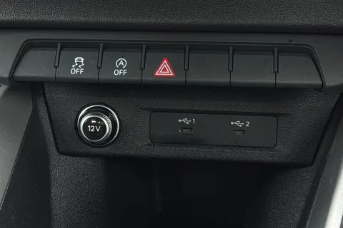 38 of 45 for Audi A1 Sport 25 TFSI 95 PS 5-speed