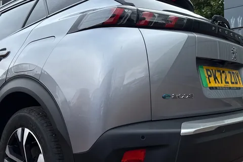 PK72ZDY PEUGEOT e-2008 50kWh GT Auto 5dr (7kW Charger) Thumbnail #9