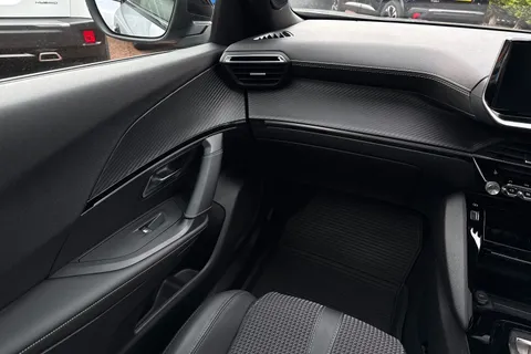 PK72ZDY PEUGEOT e-2008 50kWh GT Auto 5dr (7kW Charger) Thumbnail #21