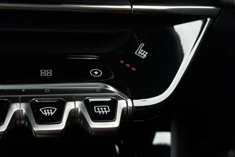 PK72ZDY PEUGEOT e-2008 50kWh GT Auto 5dr (7kW Charger) Thumbnail #35