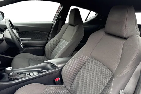 FL23LKJ Toyota C-Hr 1.8 VVT-h Icon CVT Euro 6 (s/s) 5dr Thumbnail #17