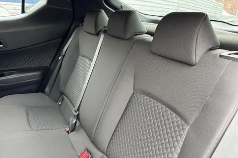 FL23LKJ Toyota C-Hr 1.8 VVT-h Icon CVT Euro 6 (s/s) 5dr Thumbnail #20