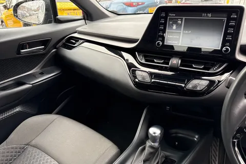 FL23LKJ Toyota C-Hr 1.8 VVT-h Icon CVT Euro 6 (s/s) 5dr Thumbnail #21