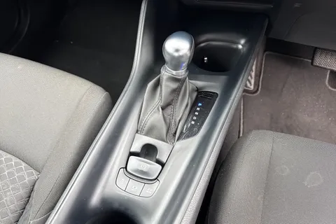 FL23LKJ Toyota C-Hr 1.8 VVT-h Icon CVT Euro 6 (s/s) 5dr Thumbnail #24