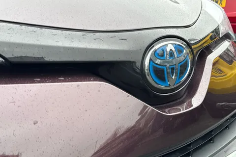 FL23LKJ Toyota C-Hr 1.8 VVT-h Icon CVT Euro 6 (s/s) 5dr Thumbnail #27