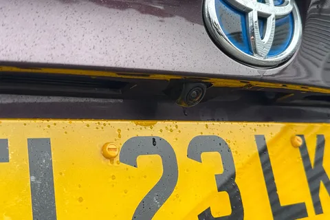 FL23LKJ Toyota C-Hr 1.8 VVT-h Icon CVT Euro 6 (s/s) 5dr Thumbnail #33