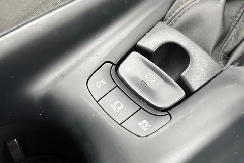 FL23LKJ Toyota C-Hr 1.8 VVT-h Icon CVT Euro 6 (s/s) 5dr Thumbnail #38