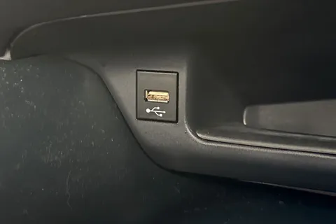 FL23LKJ Toyota C-Hr 1.8 VVT-h Icon CVT Euro 6 (s/s) 5dr Thumbnail #45