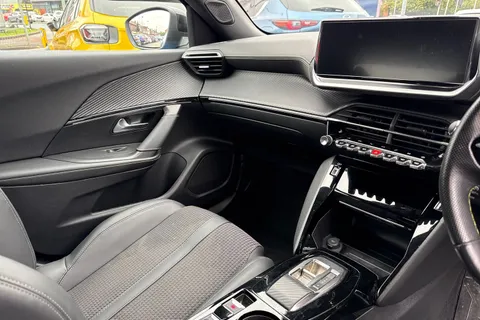 20 of 63 for PEUGEOT e-2008 50kWh GT Auto 5dr (7kW Charger)