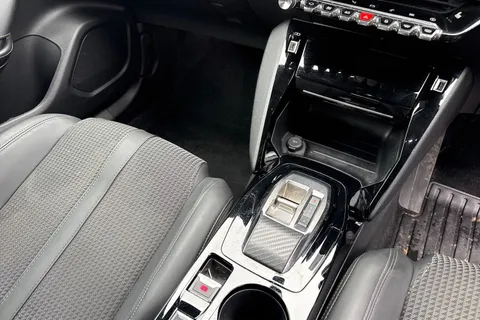 23 of 63 for PEUGEOT e-2008 50kWh GT Auto 5dr (7kW Charger)