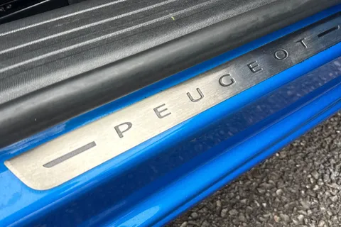 39 of 63 for PEUGEOT e-2008 50kWh GT Auto 5dr (7kW Charger)