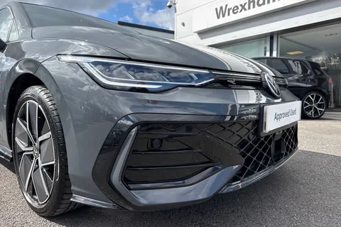 KP25WZL Volkswagen Golf 1.5 TSI 150 R-Line ⭐Tilting and sliding panoramic sunroof,  18' 'Leeds' All Thumbnail #10