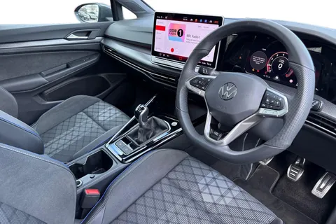 KP25WZL Volkswagen Golf 1.5 TSI 150 R-Line ⭐Tilting and sliding panoramic sunroof,  18' 'Leeds' All Thumbnail #15