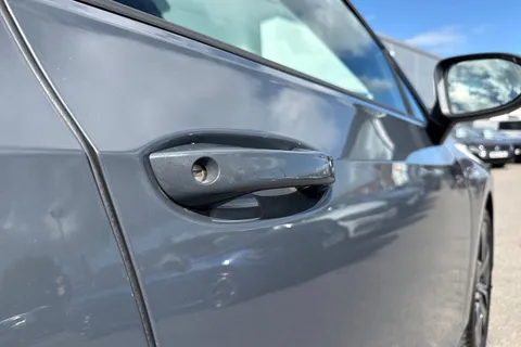 KP25WZL Volkswagen Golf 1.5 TSI 150 R-Line ⭐Tilting and sliding panoramic sunroof,  18' 'Leeds' All Thumbnail #28