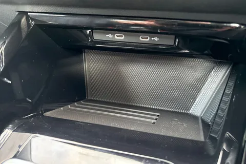 KP25WZL Volkswagen Golf 1.5 TSI 150 R-Line ⭐Tilting and sliding panoramic sunroof,  18' 'Leeds' All Thumbnail #40