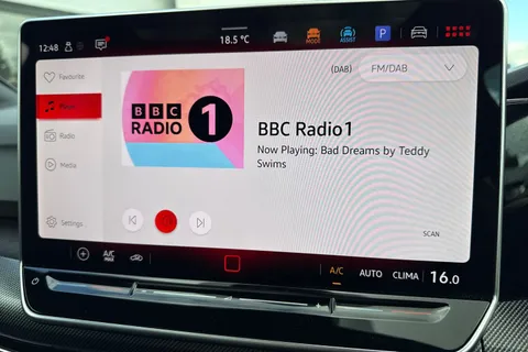 KP25WZL Volkswagen Golf 1.5 TSI 150 R-Line ⭐Tilting and sliding panoramic sunroof,  18' 'Leeds' All Thumbnail #51