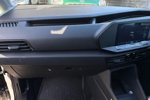 CA70DDY Volkswagen Caddy 2.0 TDI 102PS Commerce Pro Van [Tech Pack] Thumbnail #20