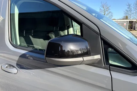 CA70DDY Volkswagen Caddy 2.0 TDI 102PS Commerce Pro Van [Tech Pack] Thumbnail #26