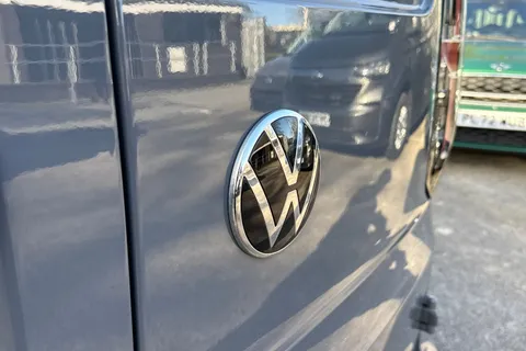 CA70DDY Volkswagen Caddy 2.0 TDI 102PS Commerce Pro Van [Tech Pack] Thumbnail #32