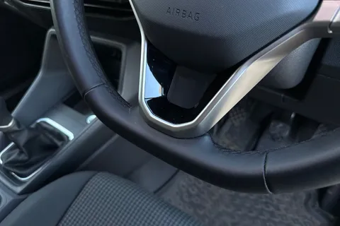 CA70DDY Volkswagen Caddy 2.0 TDI 102PS Commerce Pro Van [Tech Pack] Thumbnail #36