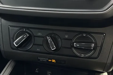 19 of 41 for SEAT Ibiza 1.0 MPI SE Euro 6 (s/s) 5dr