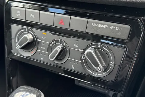 BA73YYO Volkswagen T-Cross 1.0 TSI 110 Black Edition 5dr DSG⭐ Winter Pack⭐ Thumbnail #23