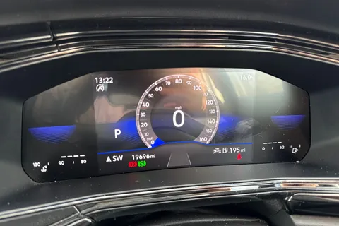 BA73YYO Volkswagen T-Cross 1.0 TSI 110 Black Edition 5dr DSG⭐ Winter Pack⭐ Thumbnail #45