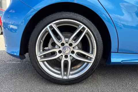 LS16ZKY Mercedes-Benz A Class 2.1 A200d AMG Line Euro 6 (s/s) 5dr Thumbnail #12