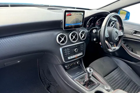 LS16ZKY Mercedes-Benz A Class 2.1 A200d AMG Line Euro 6 (s/s) 5dr Thumbnail #16