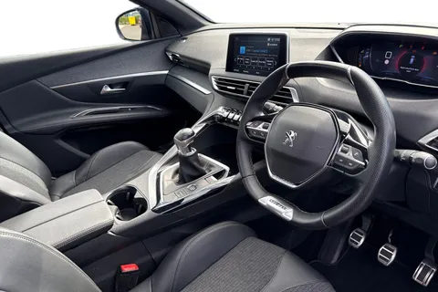 14 of 67 for PEUGEOT 3008 1.2 PureTech GT Line Euro 6 (s/s) 5dr