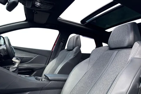 16 of 67 for PEUGEOT 3008 1.2 PureTech GT Line Euro 6 (s/s) 5dr