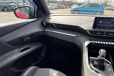 20 of 67 for PEUGEOT 3008 1.2 PureTech GT Line Euro 6 (s/s) 5dr