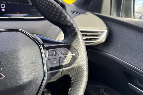 39 of 67 for PEUGEOT 3008 1.2 PureTech GT Line Euro 6 (s/s) 5dr