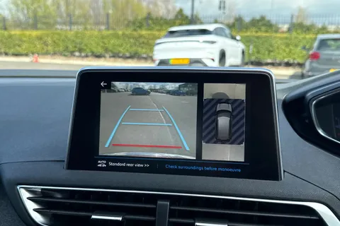 54 of 67 for PEUGEOT 3008 1.2 PureTech GT Line Euro 6 (s/s) 5dr