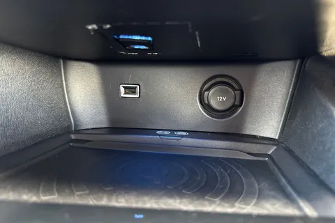 57 of 67 for PEUGEOT 3008 1.2 PureTech GT Line Euro 6 (s/s) 5dr